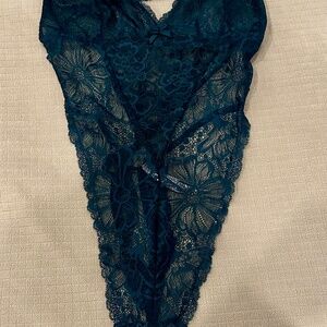 VICTORIA'S SECRET DREAM ANGELS LACE TEDDY SIZE LARGE